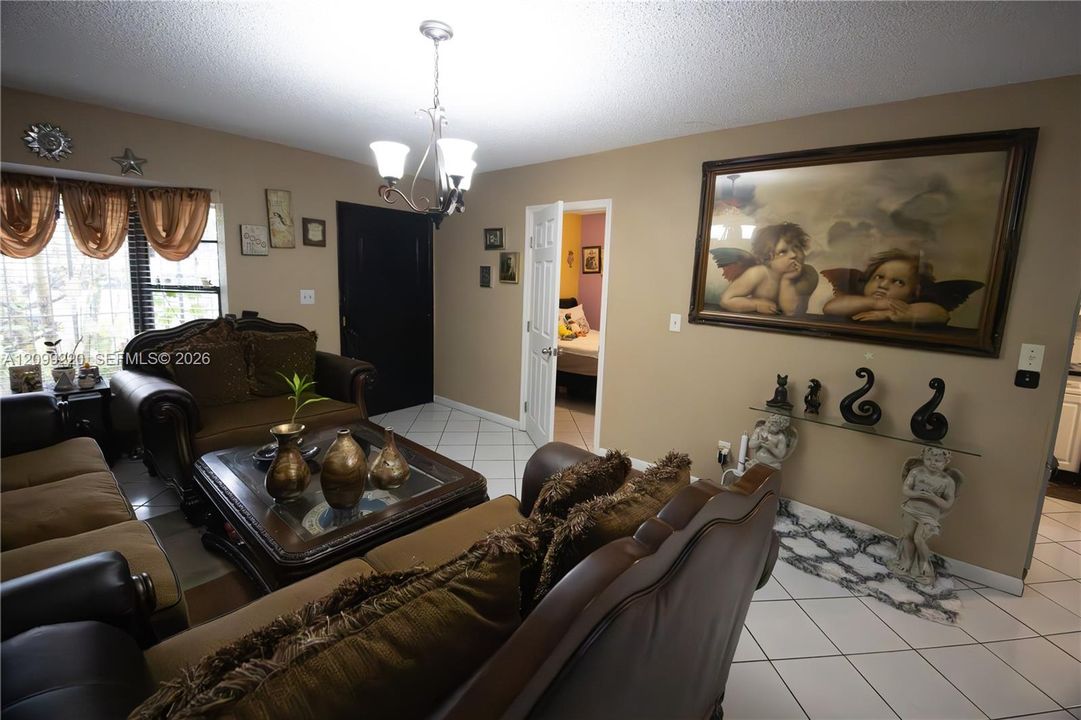 For Sale: $370,000 (3 beds, 1 baths, 0 Square Feet)