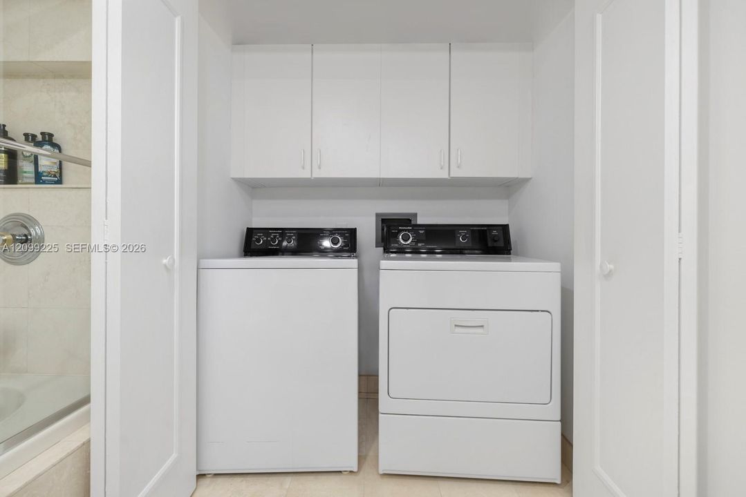 For Sale: $595,000 (2 beds, 2 baths, 1750 Square Feet)