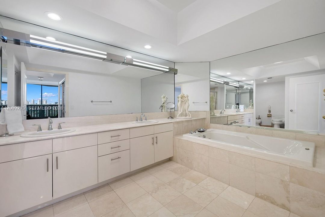 For Sale: $595,000 (2 beds, 2 baths, 1750 Square Feet)