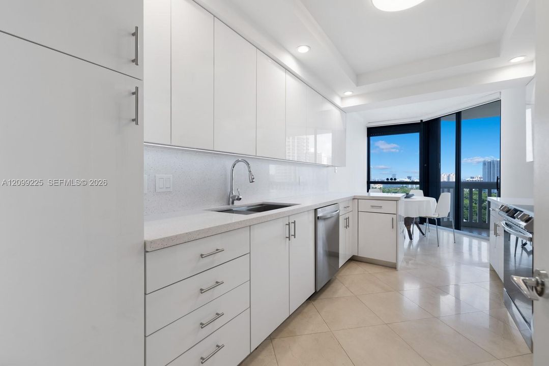 For Sale: $595,000 (2 beds, 2 baths, 1750 Square Feet)