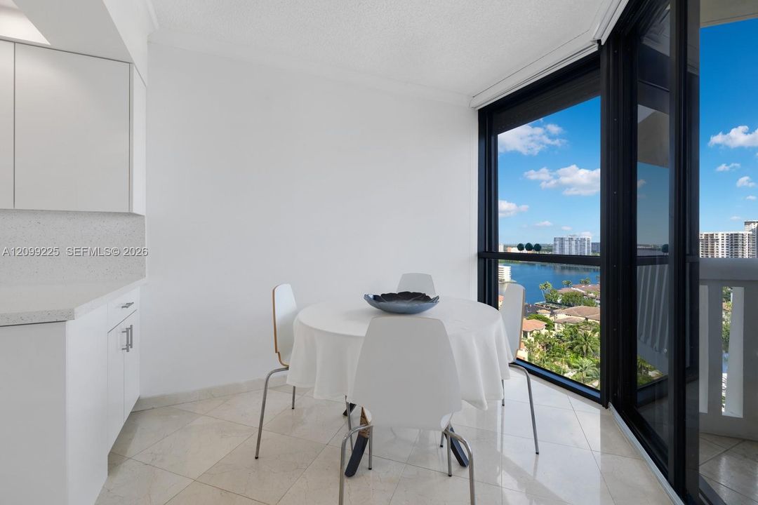For Sale: $595,000 (2 beds, 2 baths, 1750 Square Feet)
