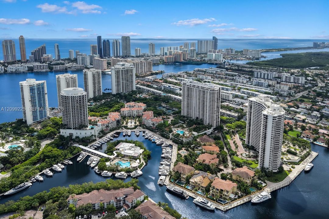 For Sale: $595,000 (2 beds, 2 baths, 1750 Square Feet)