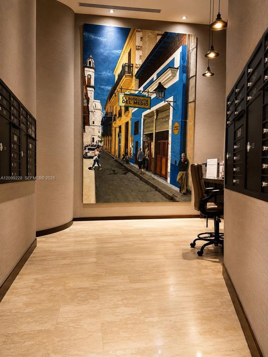 For Sale: $599,999 (1 beds, 1 baths, 701 Square Feet)
