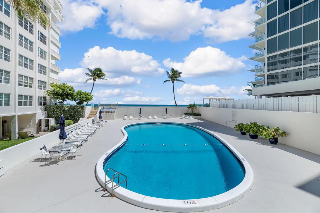 3570 S Ocean Blvd Apt 510-large-032-034-