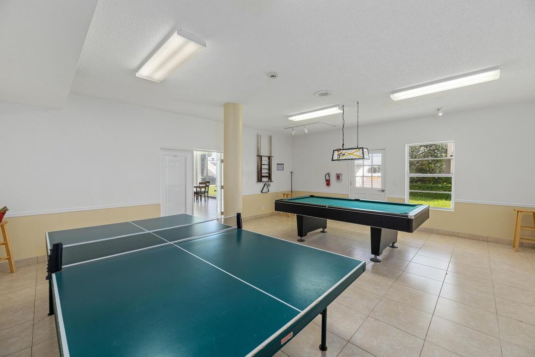 3570 S Ocean Blvd Apt 510-large-031-018-