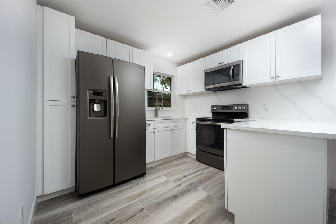 1116 Hernando Street-25