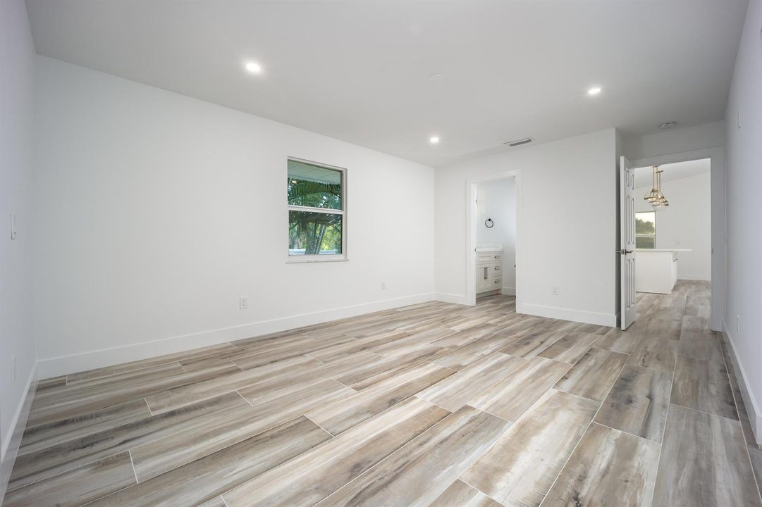 1116 Hernando Street-11