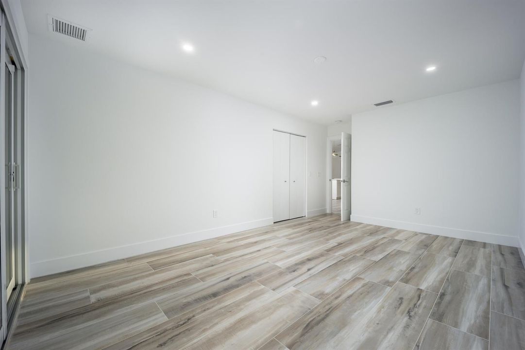 1116 Hernando Street-15