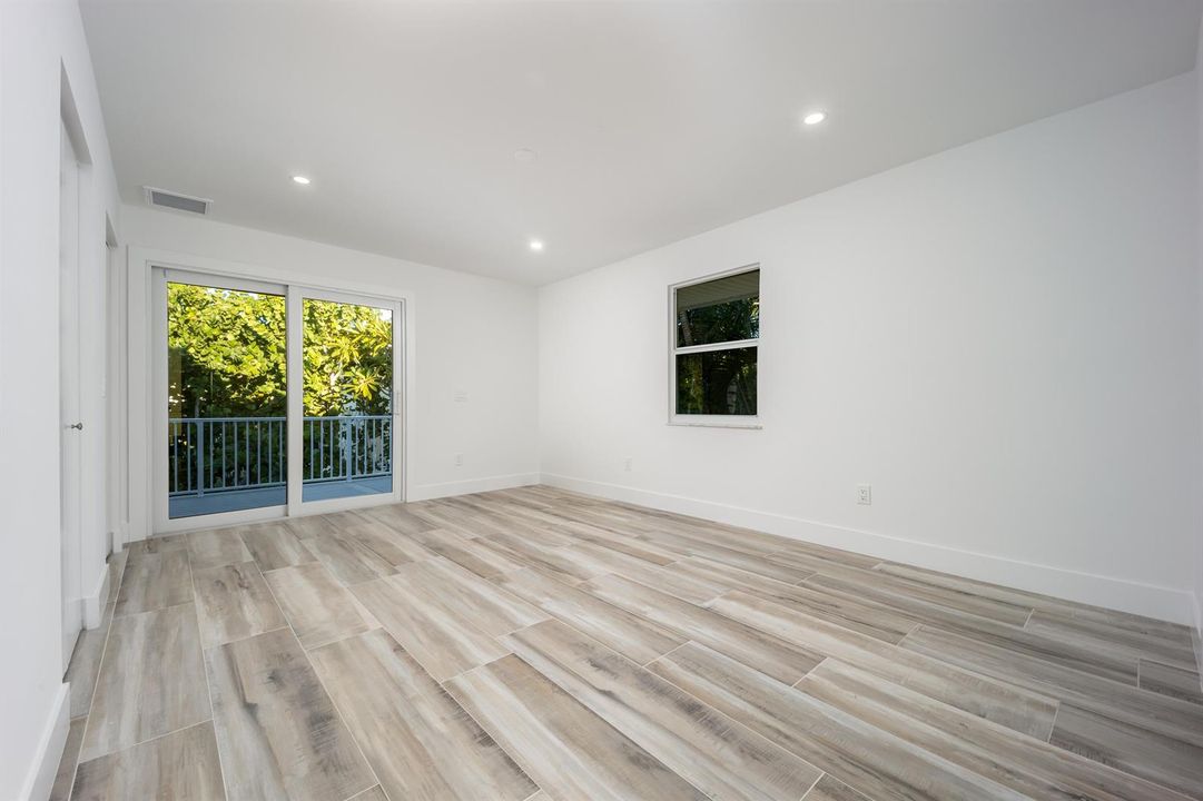 1116 Hernando Street-10