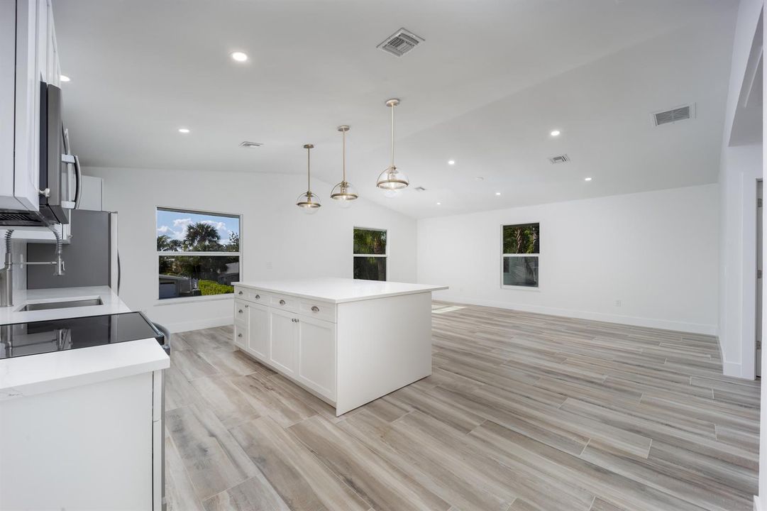 1116 Hernando Street-5