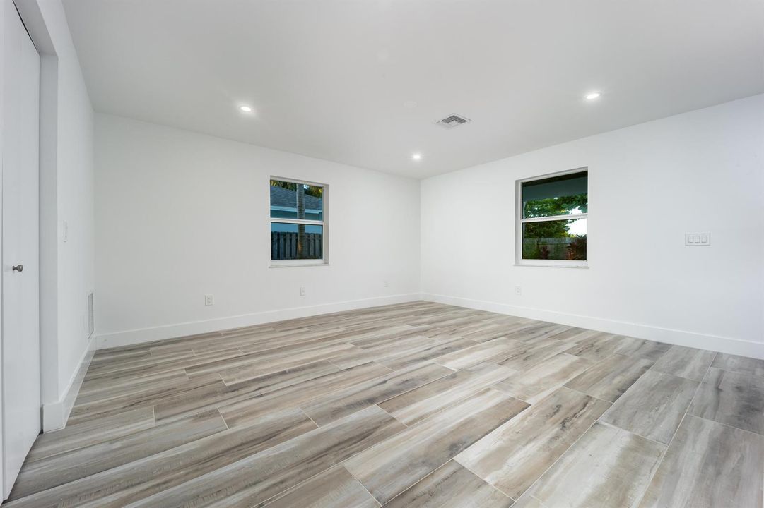 1116 Hernando Street-22