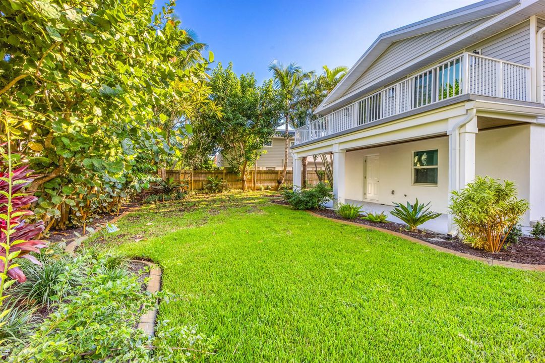 1116 Hernando Street-28