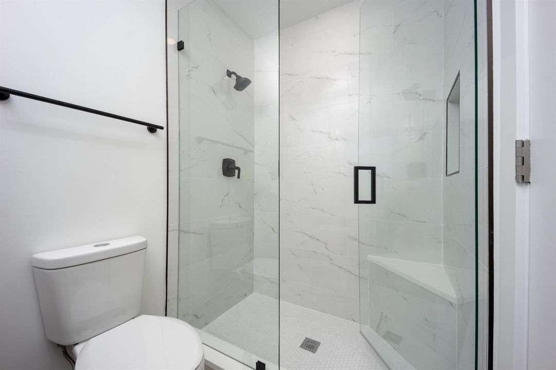 1116 Hernando Street-13