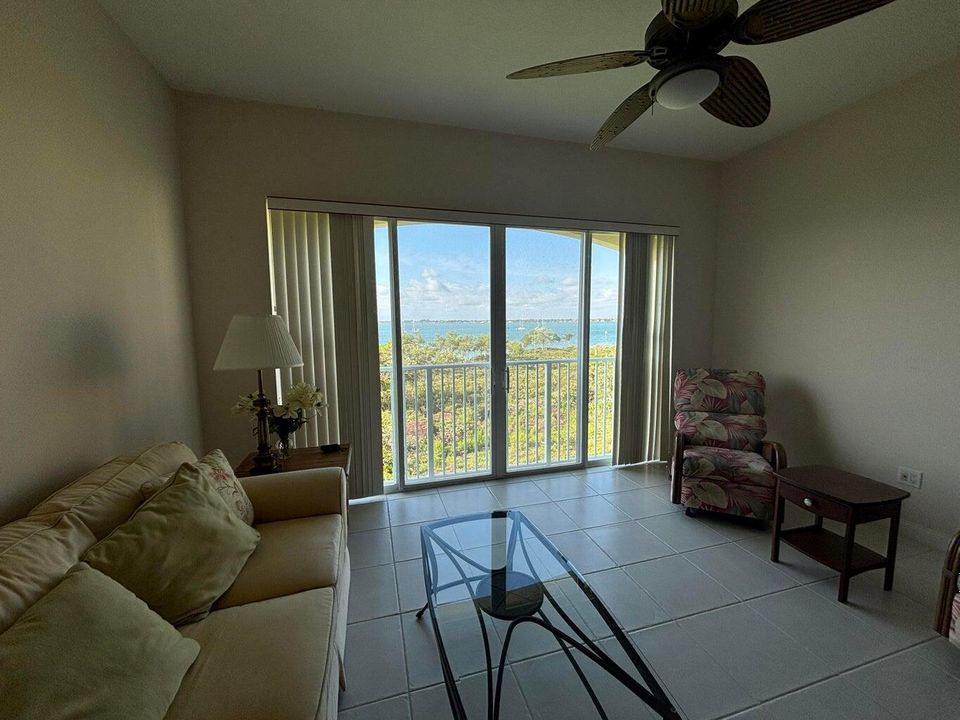 Fla Room