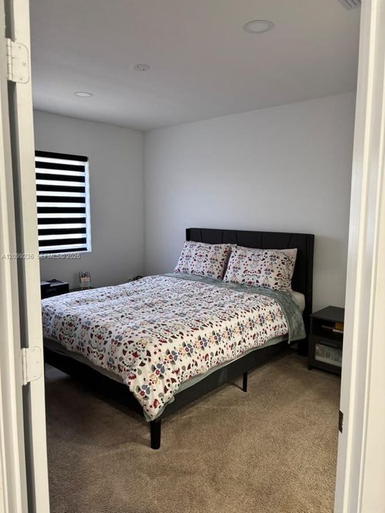 For Sale: $469,900 (4 beds, 2 baths, 1597 Square Feet)