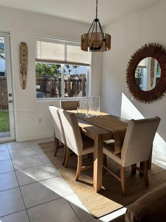 For Sale: $469,900 (4 beds, 2 baths, 1597 Square Feet)