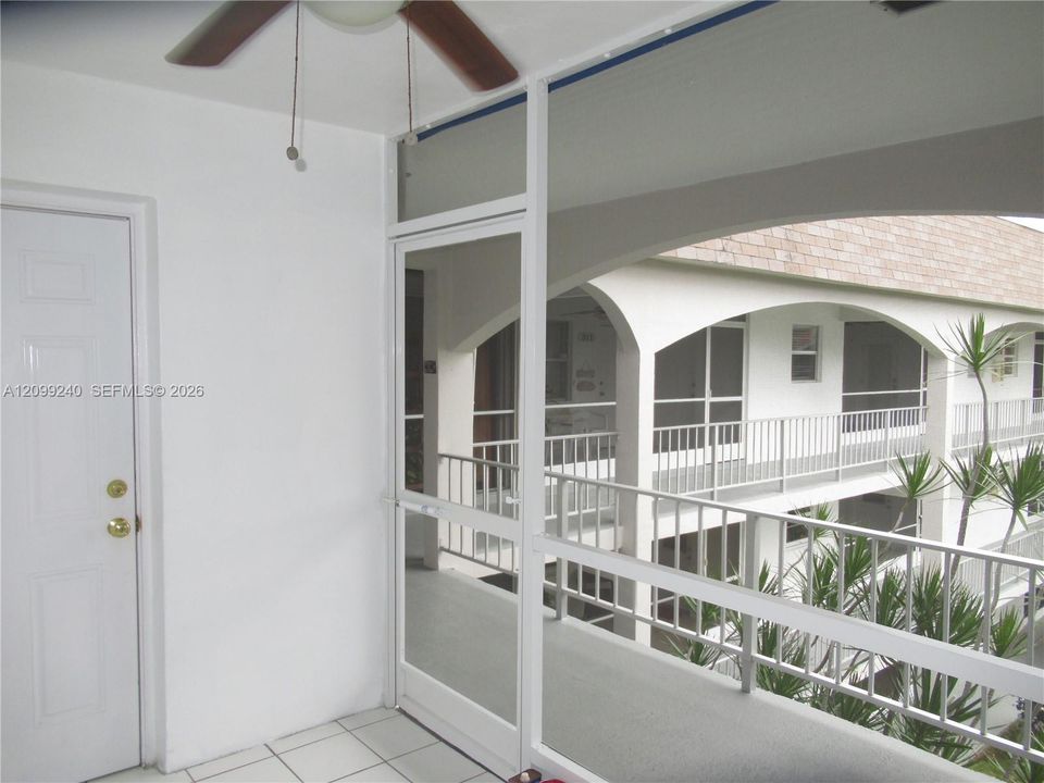 SCREENED PORCH