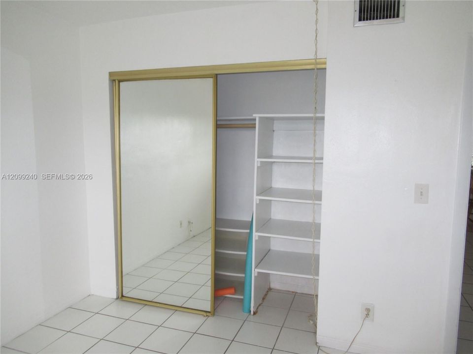 En Renta: $1,550 (1 camas, 1 baños, 800 Pies cuadrados)