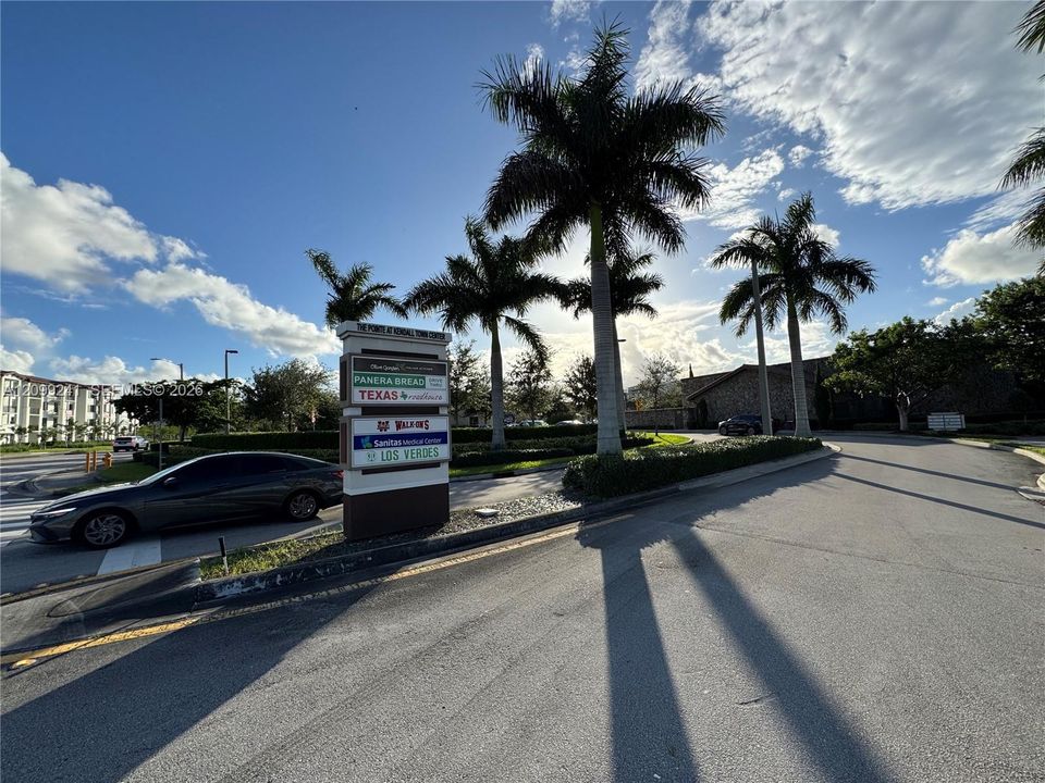 En Venta: $583,900 (4 camas, 2 baños, 1845 Pies cuadrados)
