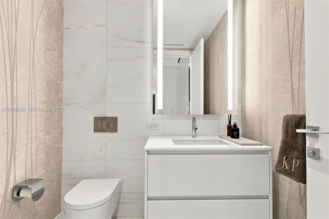 1/2 Bathroom.