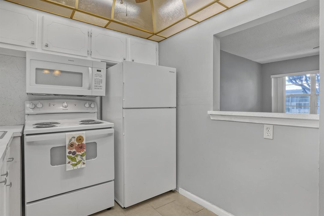 Stay connected while you cook.