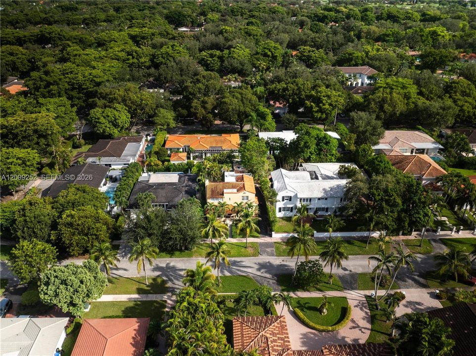 En Venta: $2,495,000 (4 camas, 3 baños, 2348 Pies cuadrados)