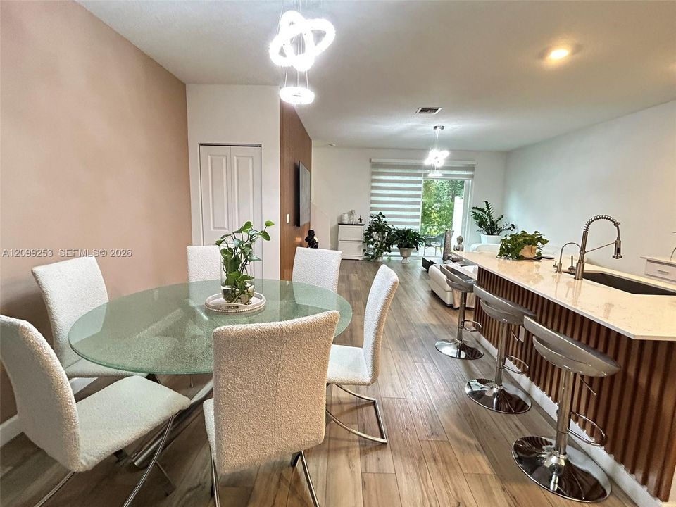 For Rent: $3,300 (3 beds, 2 baths, 1635 Square Feet)