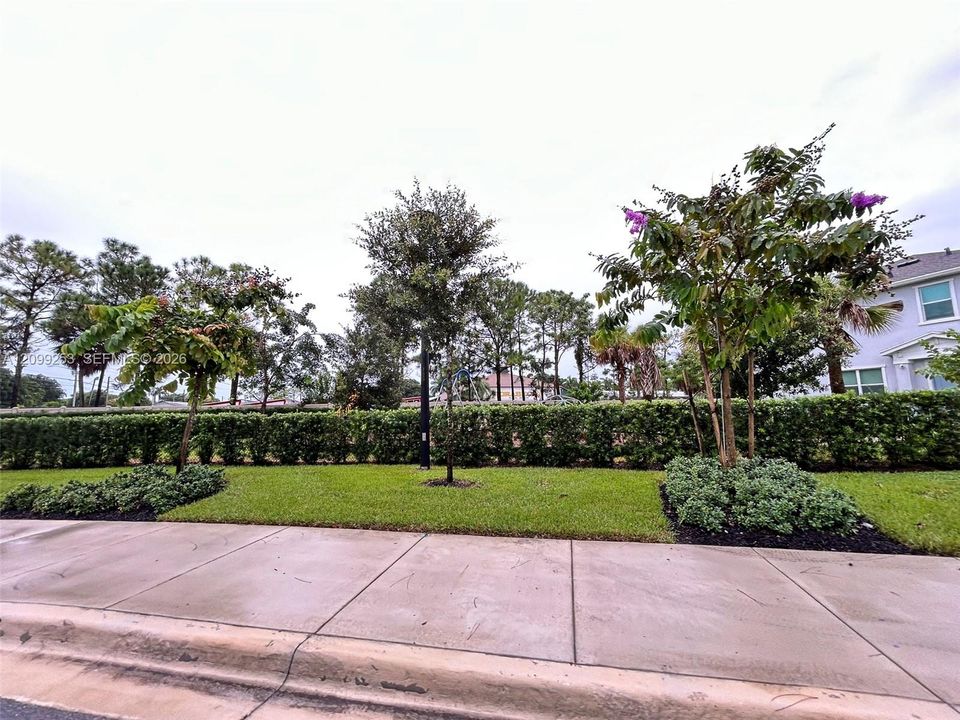 For Rent: $3,300 (3 beds, 2 baths, 1635 Square Feet)