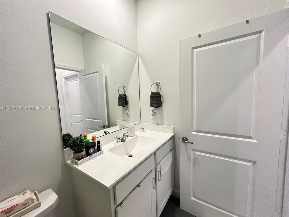 For Rent: $3,300 (3 beds, 2 baths, 1635 Square Feet)
