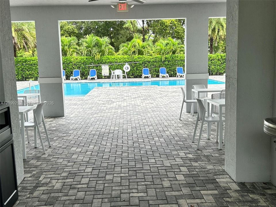 For Rent: $3,300 (3 beds, 2 baths, 1635 Square Feet)