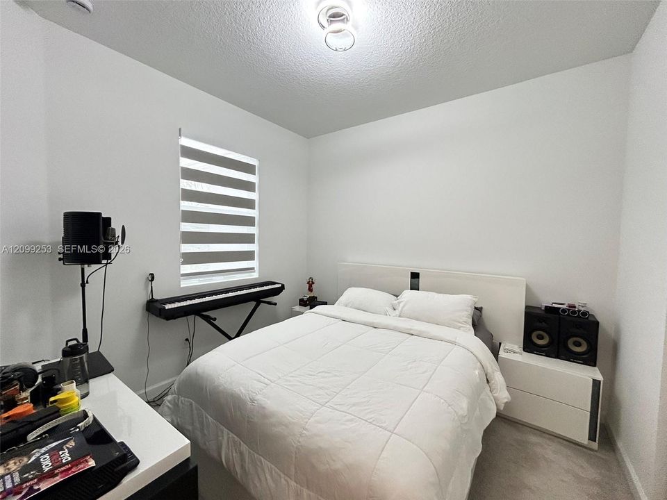For Rent: $3,300 (3 beds, 2 baths, 1635 Square Feet)