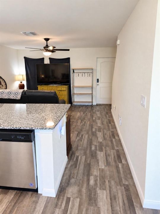 down stair kitchen 4b