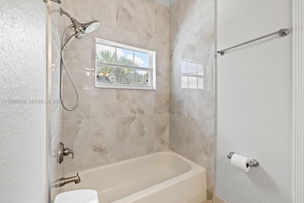 For Sale: $625,000 (4 beds, 3 baths, 3235 Square Feet)