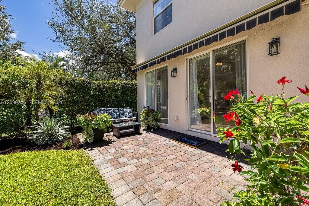 For Sale: $625,000 (4 beds, 3 baths, 3235 Square Feet)