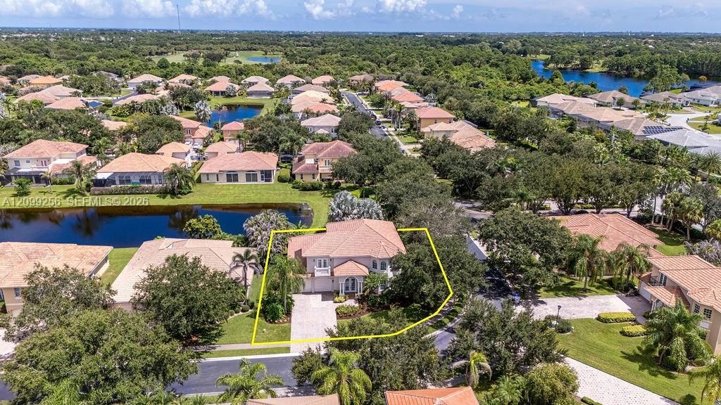 For Sale: $625,000 (4 beds, 3 baths, 3235 Square Feet)