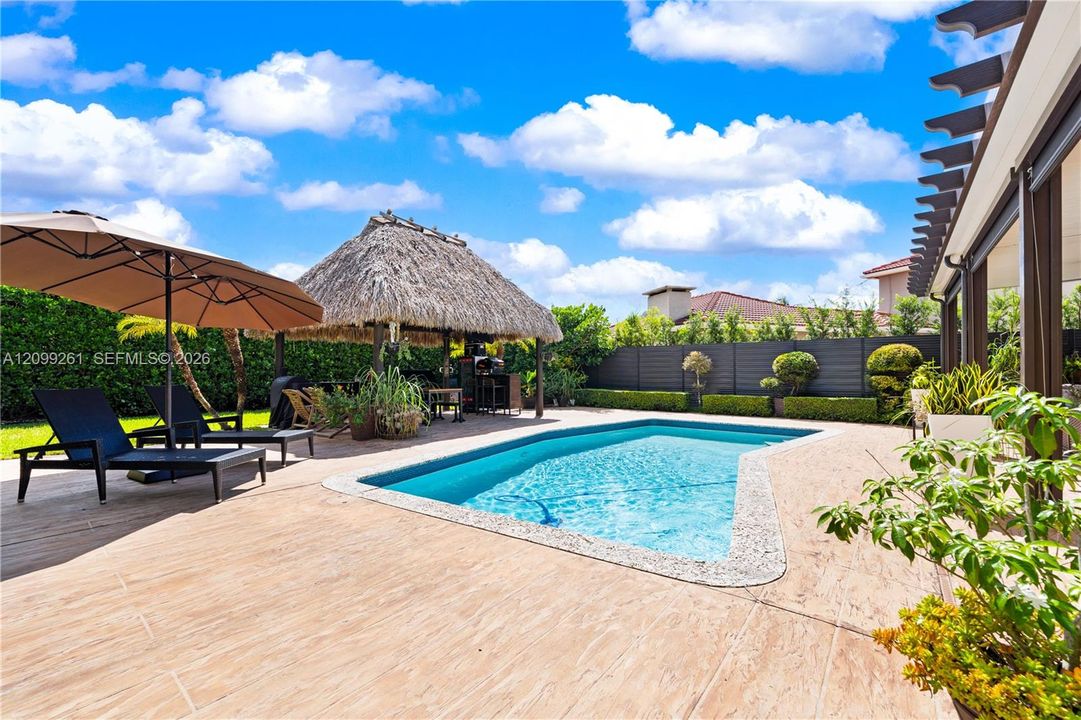 For Sale: $1,099,000 (6 beds, 4 baths, 2420 Square Feet)