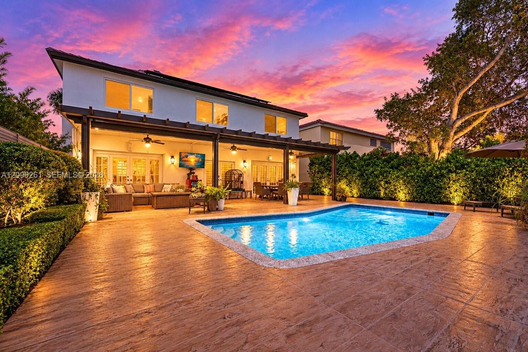 For Sale: $1,099,000 (6 beds, 4 baths, 2420 Square Feet)