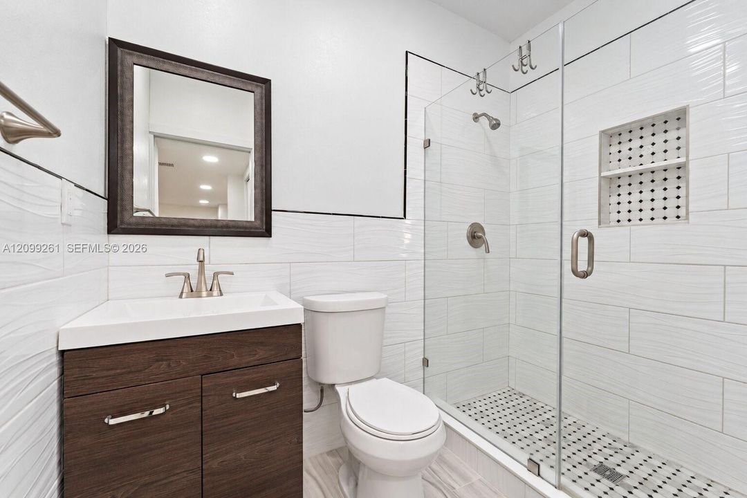 For Sale: $1,099,000 (6 beds, 4 baths, 2420 Square Feet)