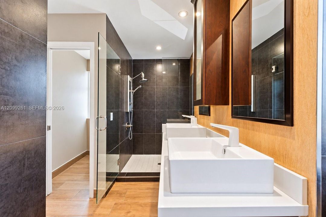 For Sale: $1,099,000 (6 beds, 4 baths, 2420 Square Feet)