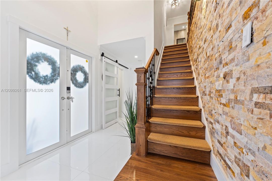 For Sale: $1,099,000 (6 beds, 4 baths, 2420 Square Feet)