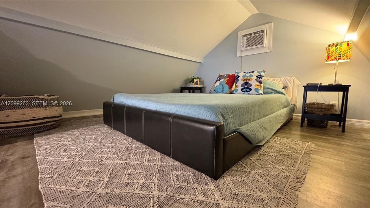 For Sale: $750,000 (3 beds, 2 baths, 1350 Square Feet)