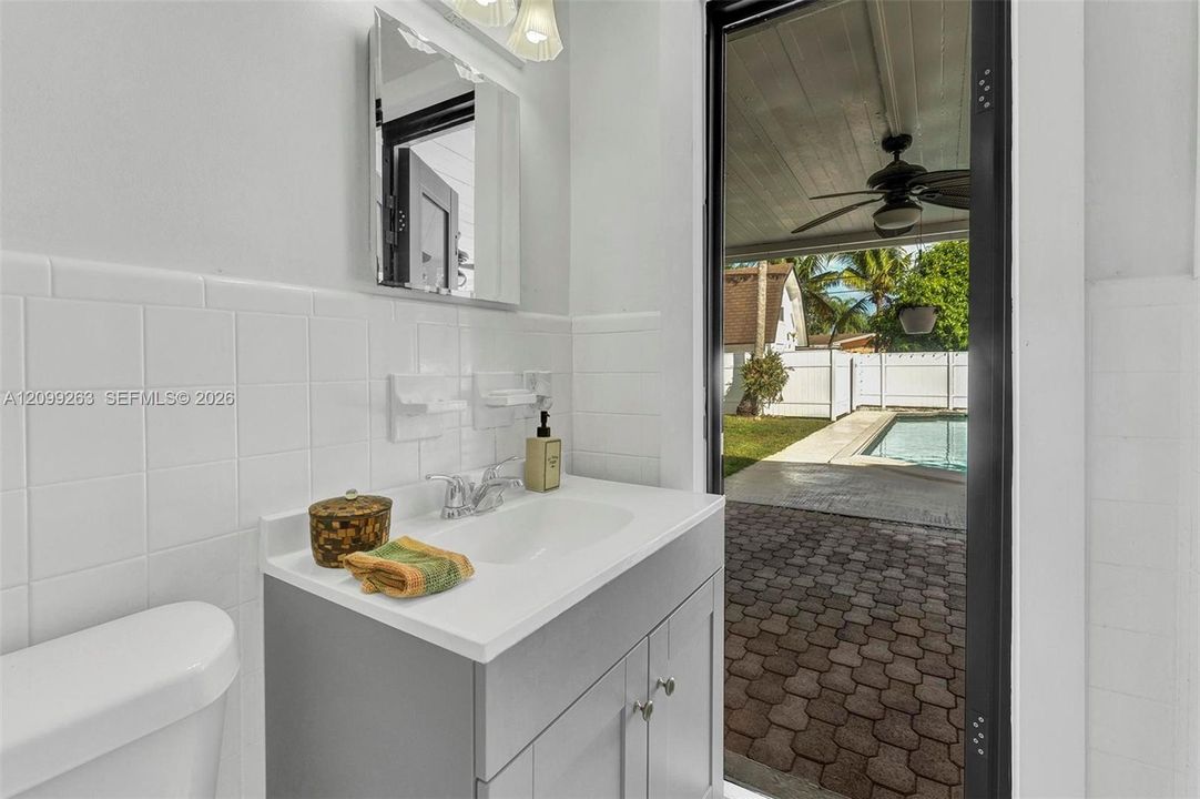 For Sale: $750,000 (3 beds, 2 baths, 1350 Square Feet)