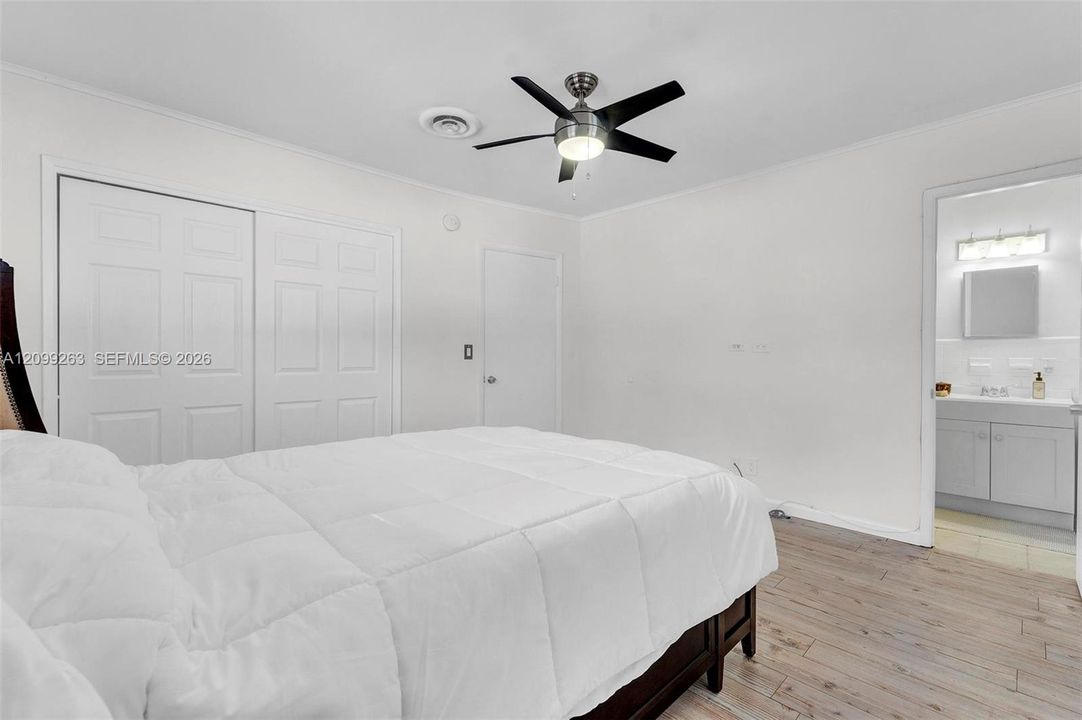 For Sale: $750,000 (3 beds, 2 baths, 1350 Square Feet)