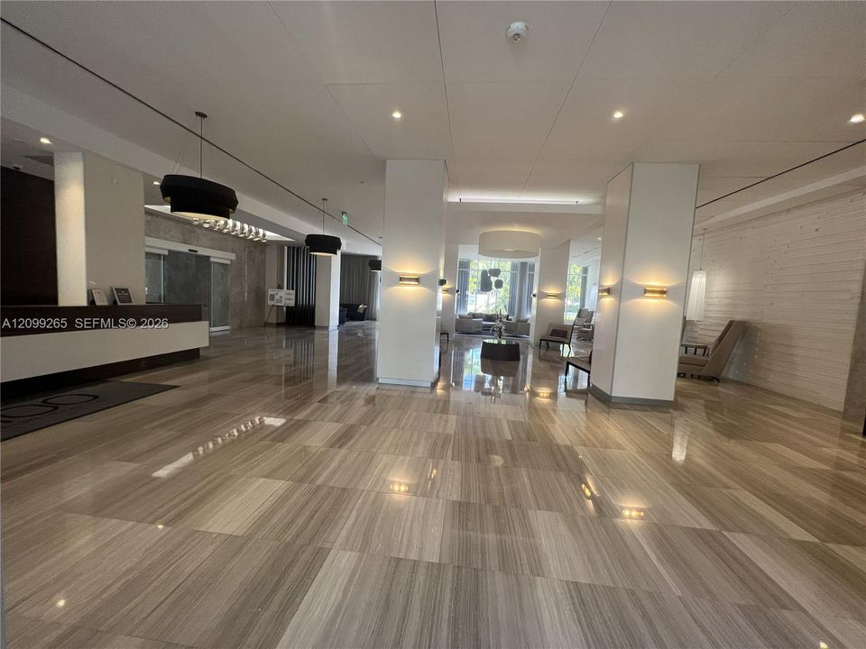 For Rent: $2,650 (1 beds, 1 baths, 991 Square Feet)