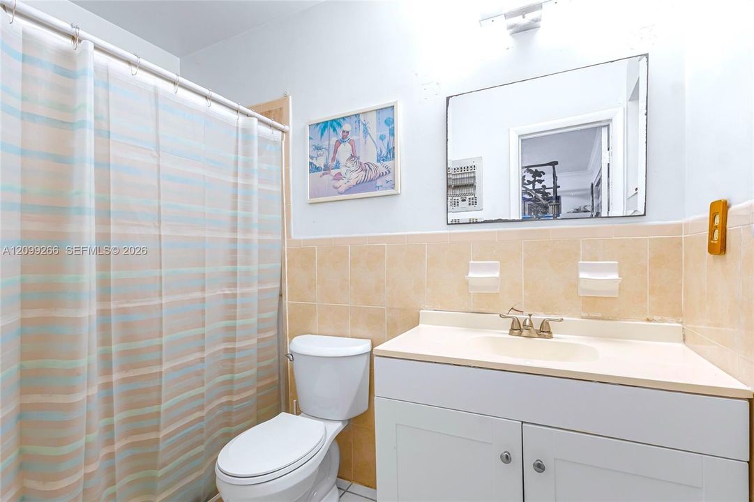 En Venta: $599,999 (3 camas, 2 baños, 1898 Pies cuadrados)