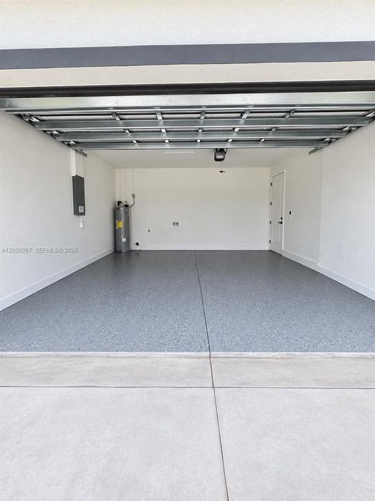 For Sale: $299,900 (3 beds, 2 baths, 1169 Square Feet)