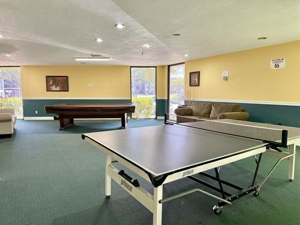 Billiard area
