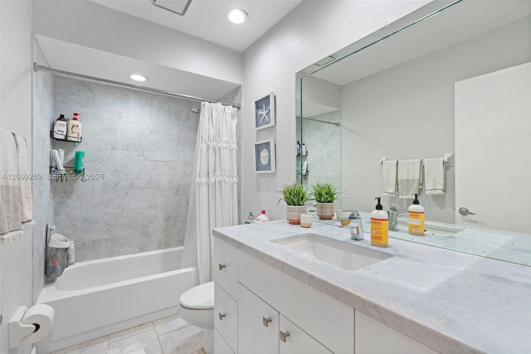 For Sale: $545,000 (3 beds, 2 baths, 1862 Square Feet)