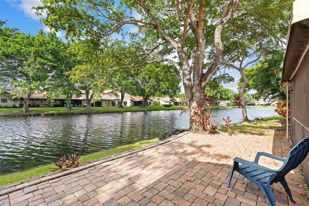 For Sale: $545,000 (3 beds, 2 baths, 1862 Square Feet)