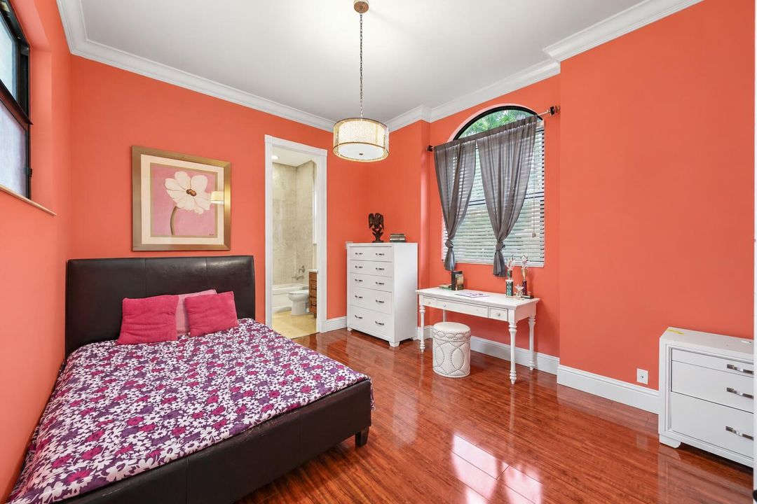 Guest Bedroom 1